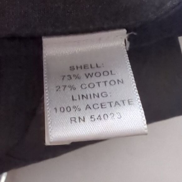 Banana Republic Gray Ankle Pants with Straight Leg - Picture 7 of 7